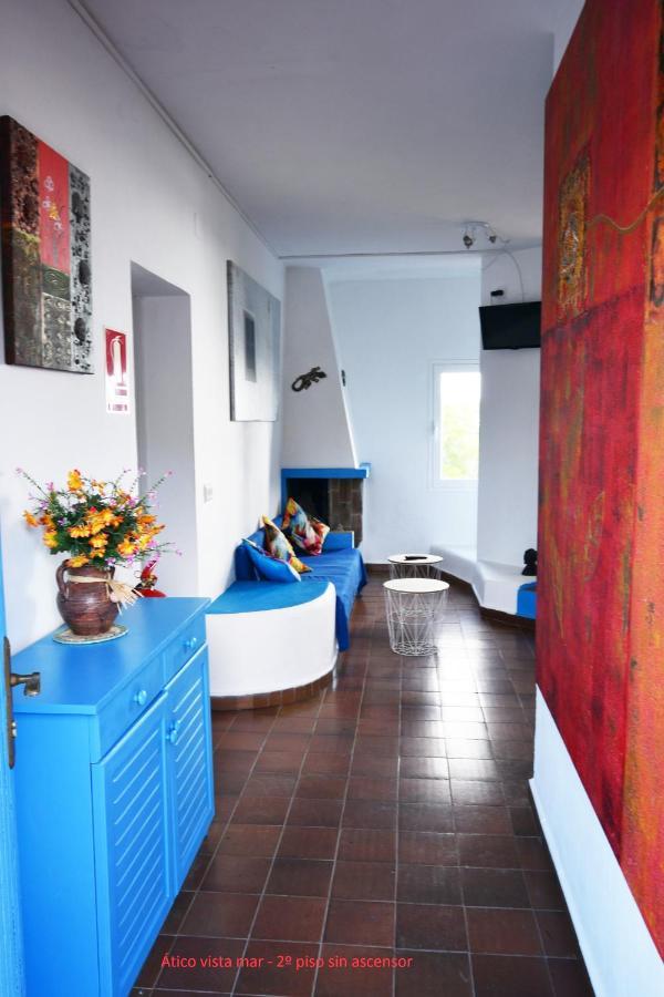 Apartamentos Cas Xurrac Es Caló Exterior photo
